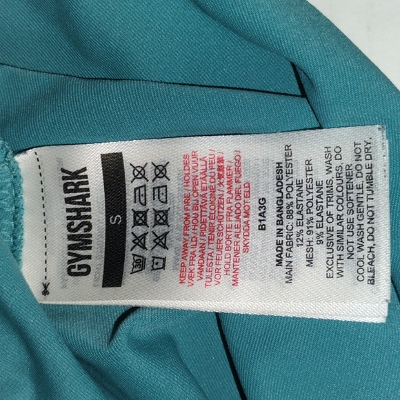 Gymshark Long Sleeve Crop Top. Teal in color. Women's size Small. - Picture 9 of 10